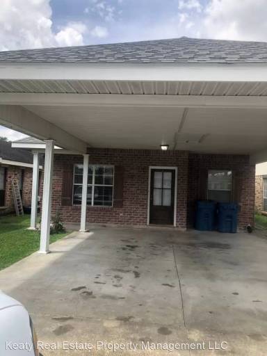 Main picture of 124 Sandest Dr