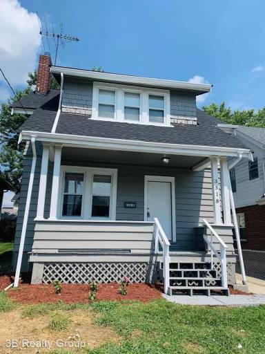 Main picture of 3518 Daytona Ave