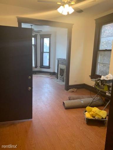 Main picture of 3939 W Lexington St