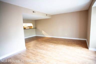 Main picture of 712 Martin Luther King Jr Blvd