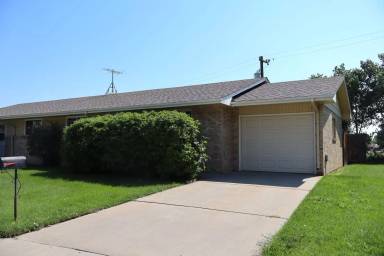 Main picture of 1802 Hilltop Ct