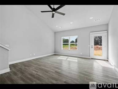 Main picture of 653 Sun Meadow Loop