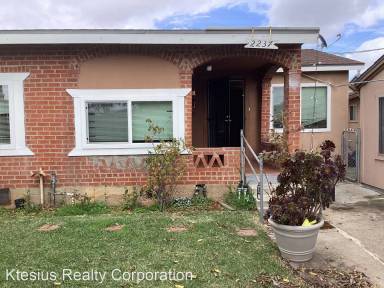 Main picture of 2237 Prospect St