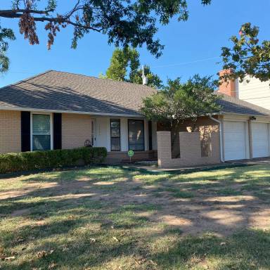 Main picture of 2436 NW 110th St