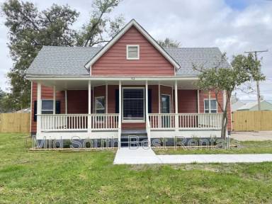 Main picture of 112 College St