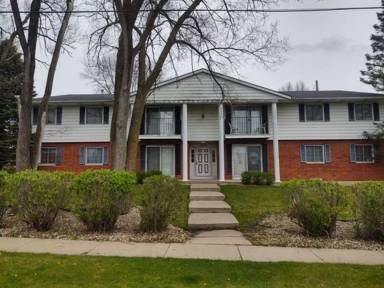 Main picture of 1612 W Main St