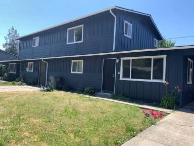 Main picture of 702 SE 9th St