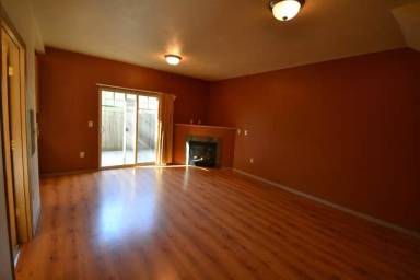 Main picture of 580 E 17th Ave