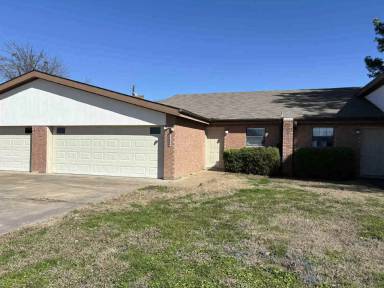 Main picture of 3009 Monroe St