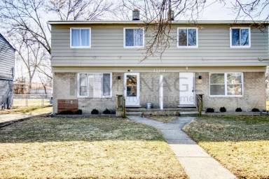 Main picture of 11494 Republic Ave