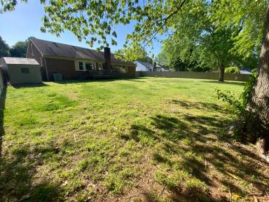 Main picture of 712 Gladesdale Dr