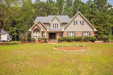 Main picture of 887 Three Wood Dr