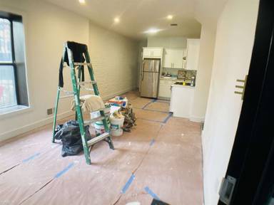 Main picture of 74 Macdougal St
