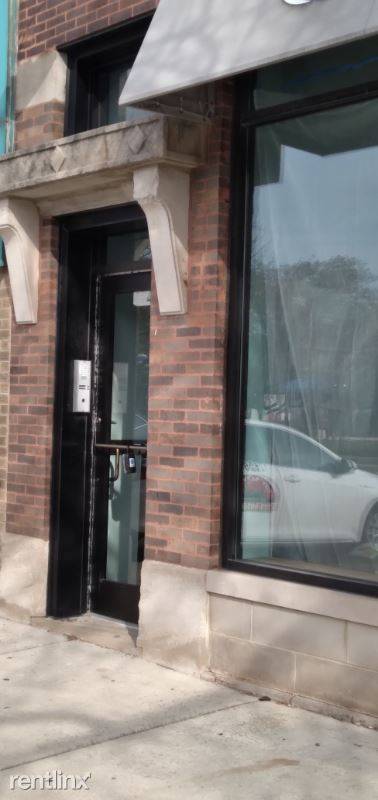 Main picture of 1552 W Thome Ave