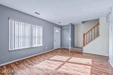 Main picture of 72 Lucinda Ct
