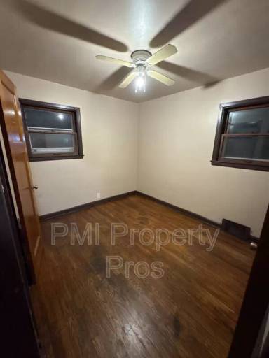 Main picture of 3018 W Eggert Pl