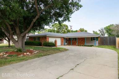 Main picture of 4915 Harvard St