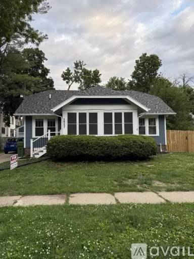 Main picture of 2827 Wood St