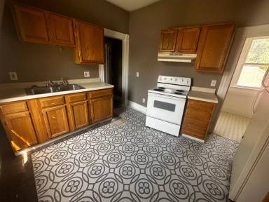 Main picture of 305 N 16th St
