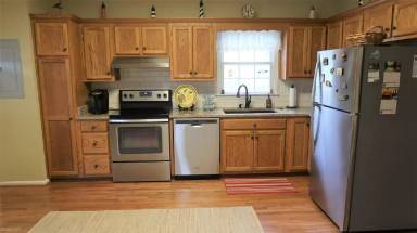 Main picture of 685 Tarrytown Rd