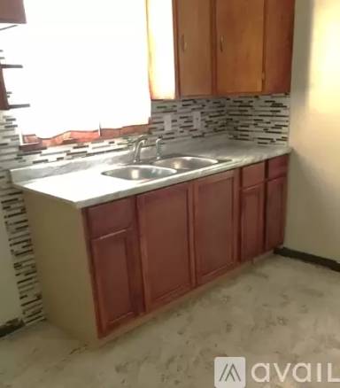 Main picture of 1004 Nathaniel Rd