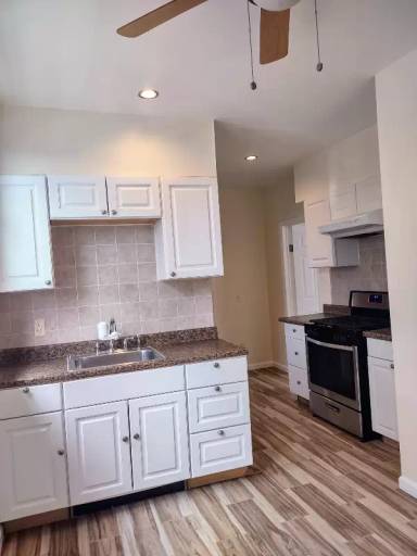 Main picture of 21 Magnolia St