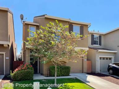 Main picture of 2563 Huckleberry Cir