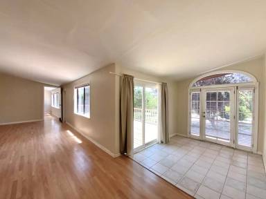 Main picture of 4064 Jefferson Ave