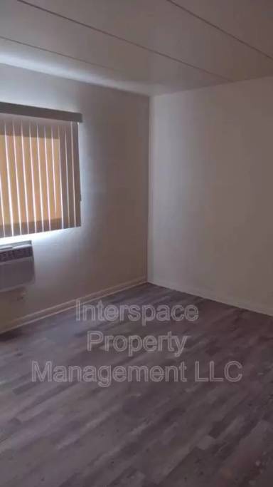 Main picture of 9955 S Cicero Ave