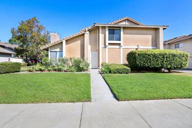 Main picture of 3221 Triumph Ln