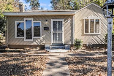 Main picture of 5129 Farrell Ave