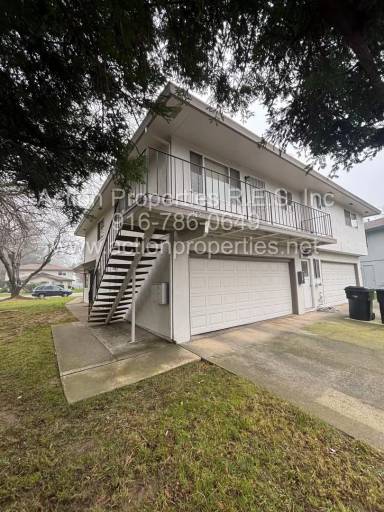 Main picture of 242 Breuner Dr
