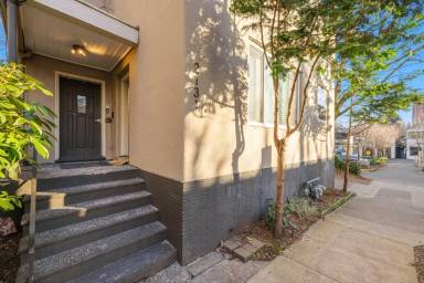 Main picture of Davis Apartments