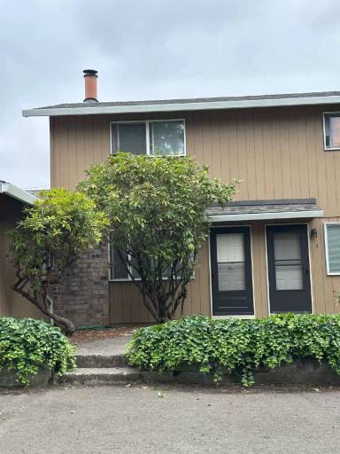 Main picture of 10463 SE 47 2 3 Ave