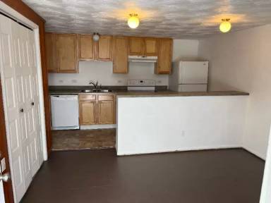 Main picture of 1269 S 1st St W