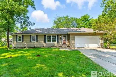 Main picture of 8536 Russell St
