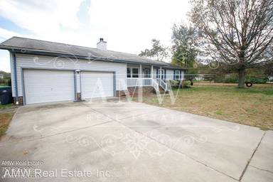 Main picture of 104 Lakepoint Ct