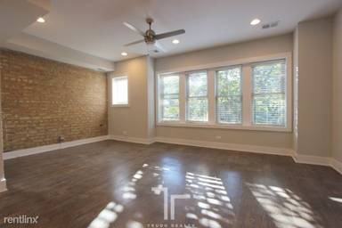 Main picture of 3915 N Janssen Ave