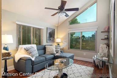 Main picture of 2251 Worden St