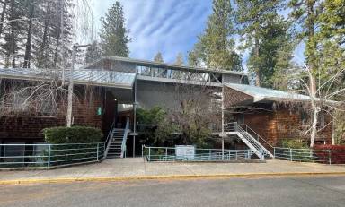Main picture of 563 Brunswick Rd