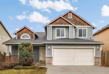Main picture of 451 Ilwaco Ave NE