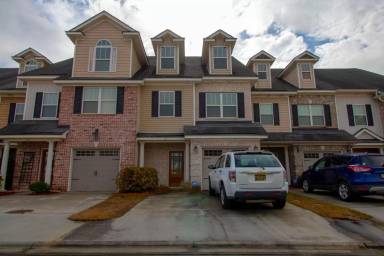 Main picture of 116 Ventura Pl