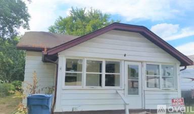 Main picture of 2920 Foltz St