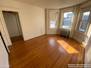 Main picture of 1167 Boylston St