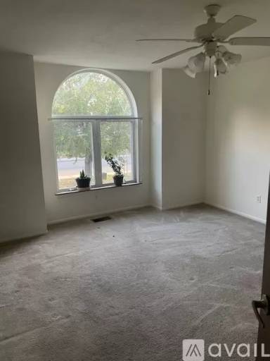 Main picture of 3909 Arizona Ave