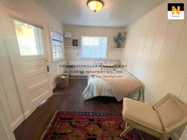 Main picture of 215 E Romie Ln