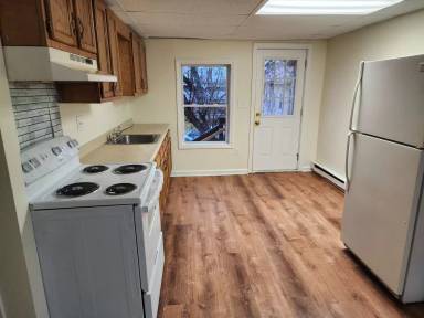 Main picture of 28 Emerald St
