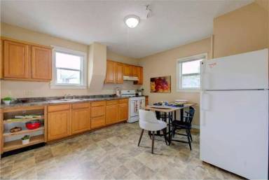 Main picture of 538 Charles Ave