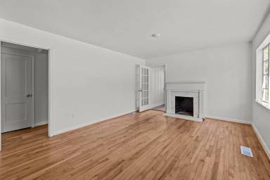 Main picture of 7840 8th Ave S