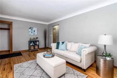 Main picture of 3709 Lawrence St NE